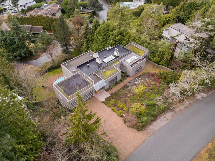 4655 Woodgreen Drive, West Vancouver, BC, V7S 2V4 - 4