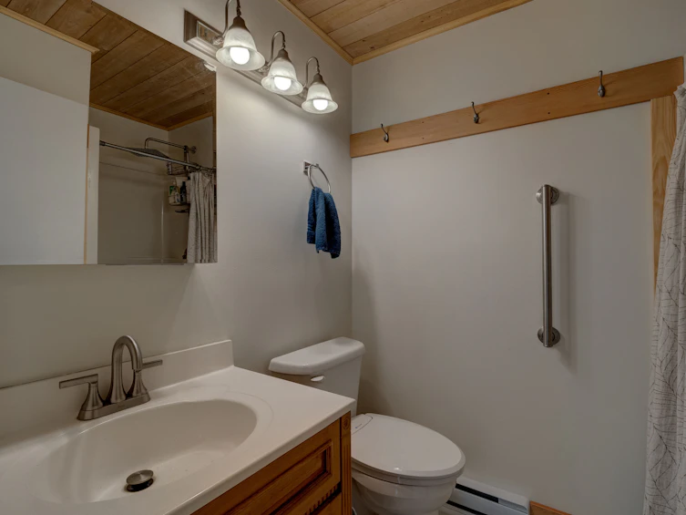 7822 Redrooffs Road, Halfmoon Bay, BC, V7Z 1A4 - 28