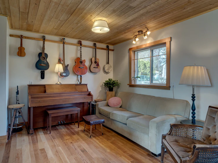 7822 Redrooffs Road, Halfmoon Bay, BC, V7Z 1A4 - 16