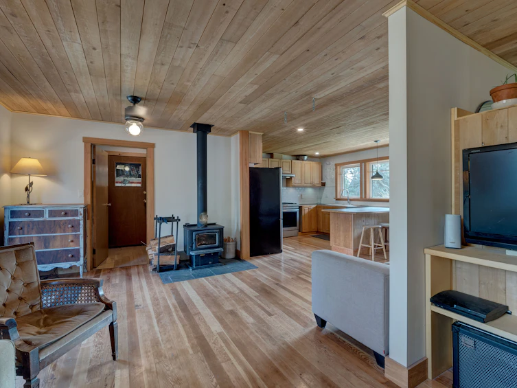 7822 Redrooffs Road, Halfmoon Bay, BC, V7Z 1A4 - 14