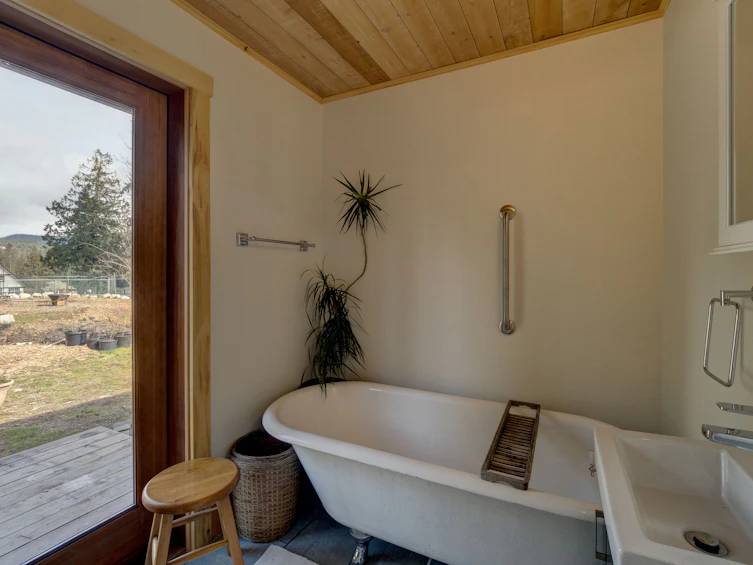 7822 Redrooffs Road, Halfmoon Bay, BC, V7Z 1A4 - 23