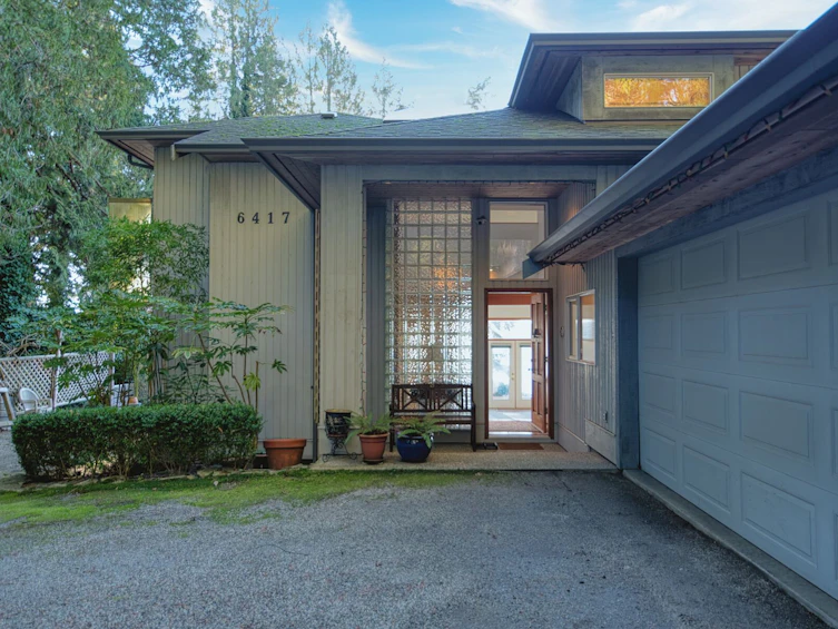 6417 Sunshine Coast Highway, Sechelt, BC, V7Z 0N6 - 6