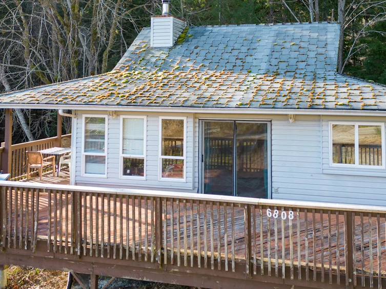 6808 Maple Road, Pender Harbour Egmont, BC, V0N 1N0 - 2