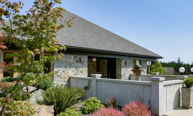 735 Arden Road