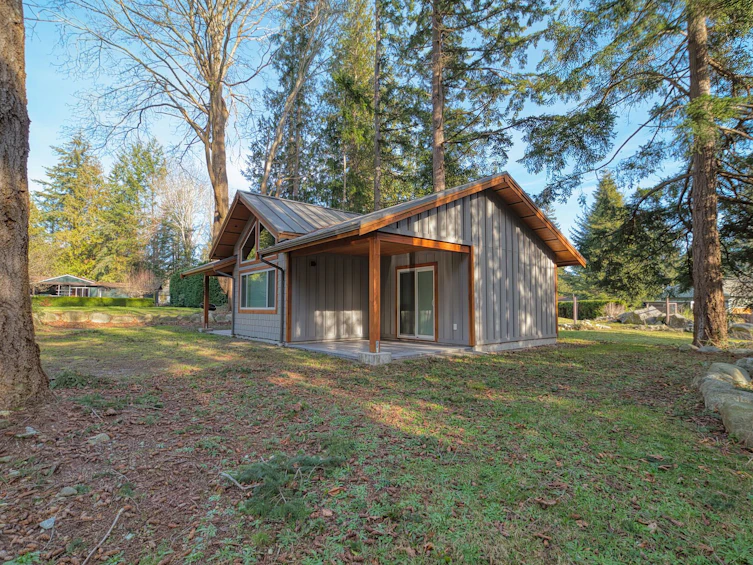 7858-7860 Redrooffs Road, Halfmoon Bay, BC, V7Z 1A4 - 26