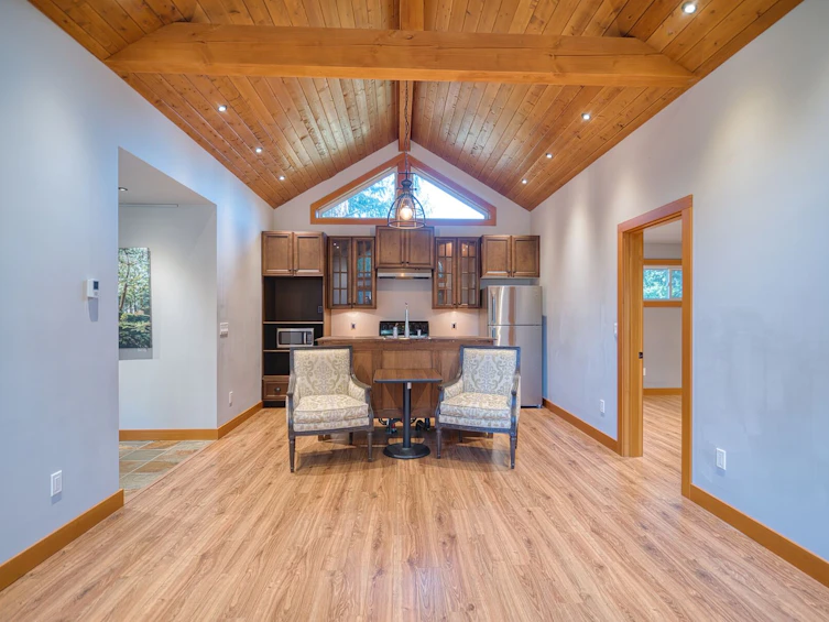7858-7860 Redrooffs Road, Halfmoon Bay, BC, V7Z 1A4 - 31