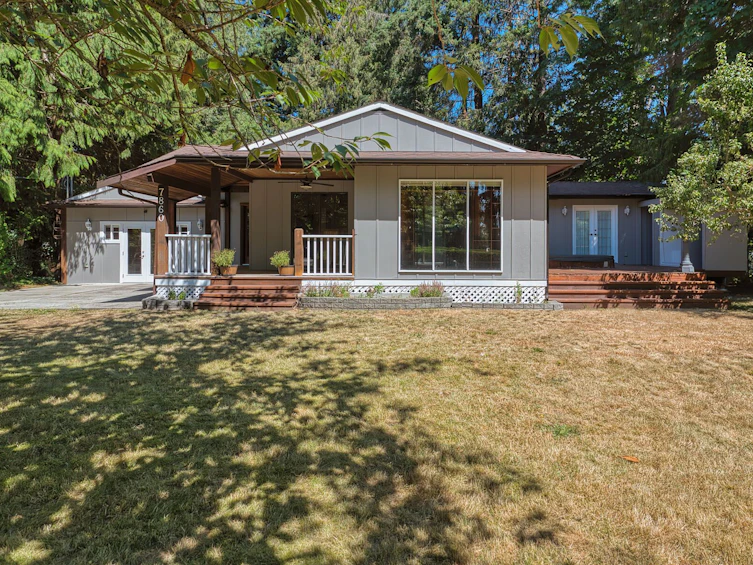 7858-7860 Redrooffs Road, Halfmoon Bay, BC, V7Z 1A4 - 9