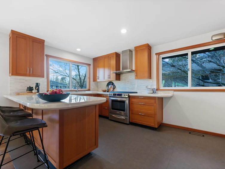 1668 Pierard Road, North Vancouver, BC, V7J 1Y2 - 14