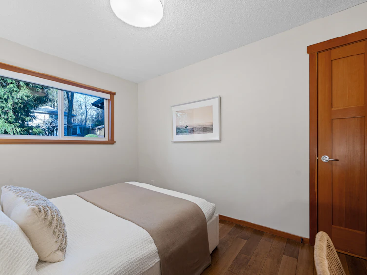 1668 Pierard Road, North Vancouver, BC, V7J 1Y2 - 25