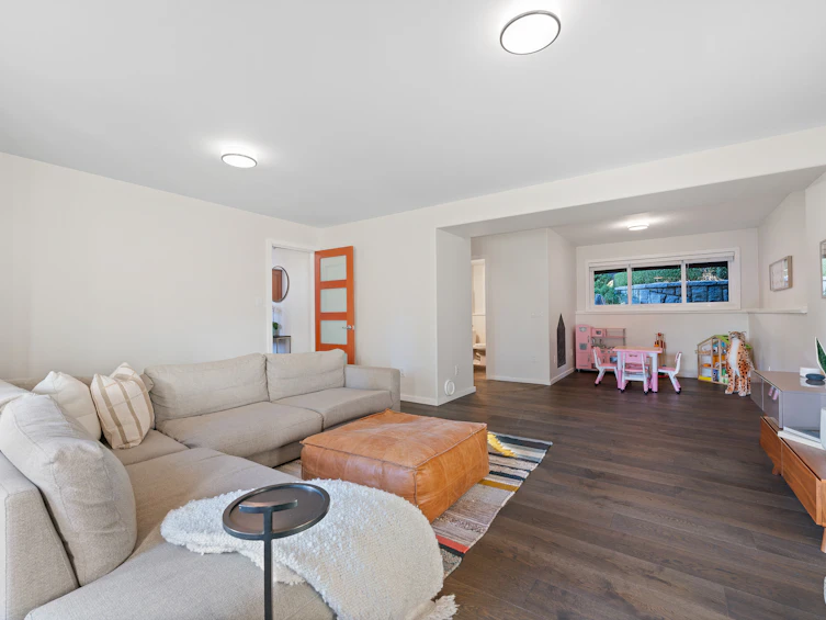 1668 Pierard Road, North Vancouver, BC, V7J 1Y2 - 39