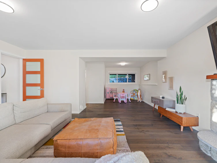 1668 Pierard Road, North Vancouver, BC, V7J 1Y2 - 40