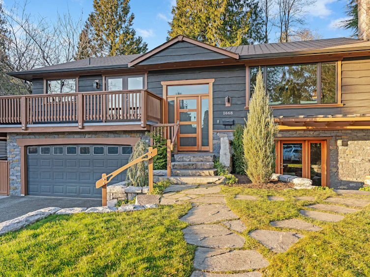 1668 Pierard Road, North Vancouver, BC, V7J 1Y2 - 72
