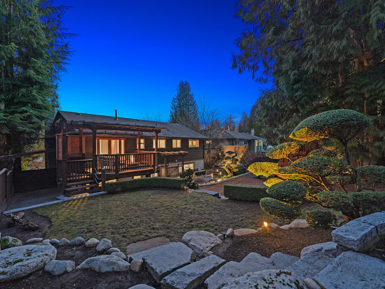 1668 Pierard Road, North Vancouver, BC, V7J 1Y2 - 89