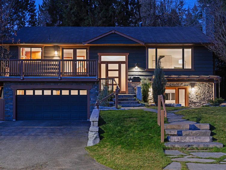 1668 Pierard Road, North Vancouver, BC, V7J 1Y2 - 92