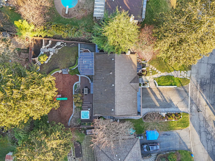 1668 Pierard Road, North Vancouver, BC, V7J 1Y2 - 97