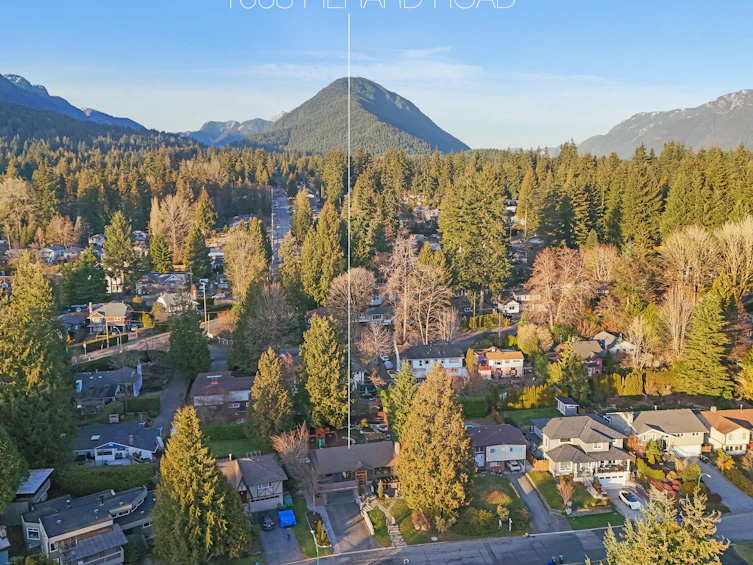 1668 Pierard Road, North Vancouver, BC, V7J 1Y2 - 99