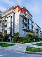 4189 Cambie Street 405
