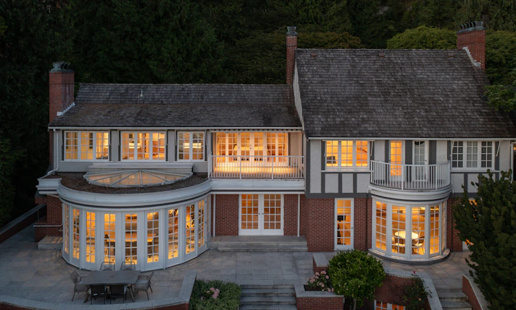 5240 Marine Drive