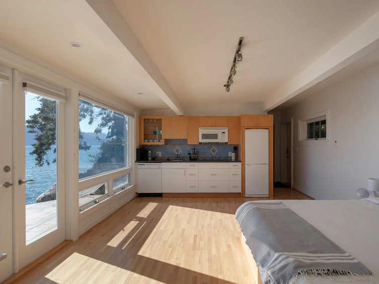 5240 Marine Drive, West Vancouver, BC, V7W 2P8 - 44