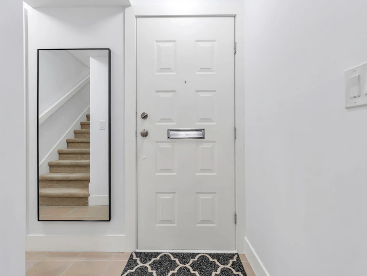 8577 Flowering Place, Burnaby, BC, V5A 4B4 - 15