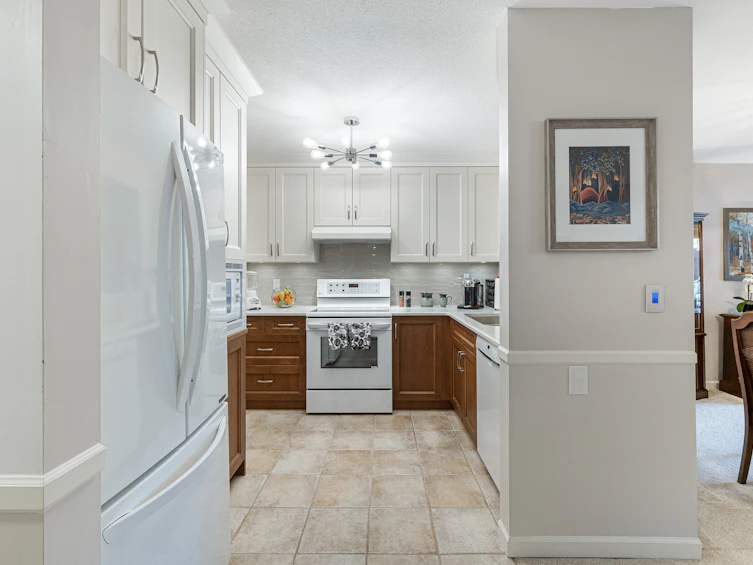 307-1050 Bowron Court, North Vancouver, BC, V7H 2X6 - 9