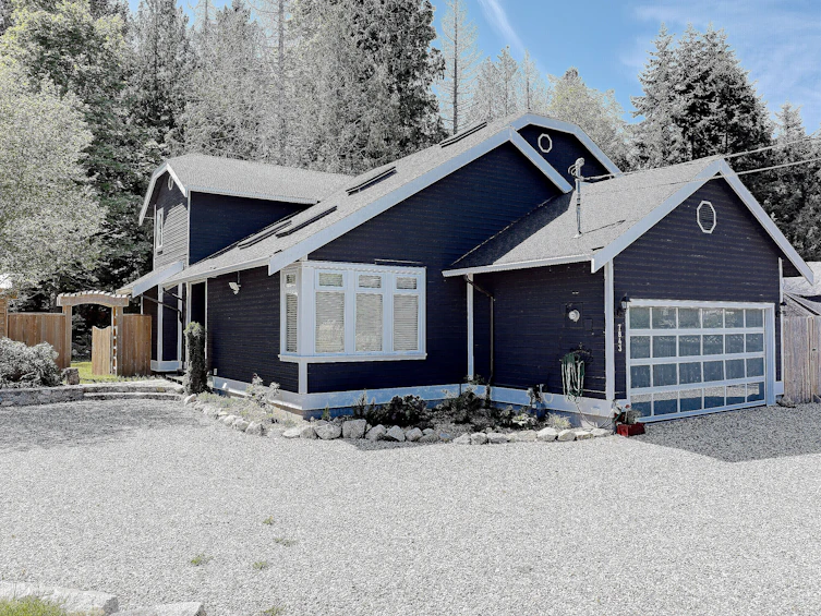 7843 Eagle Drive, Halfmoon Bay, BC, V7Z 1A3 - 2