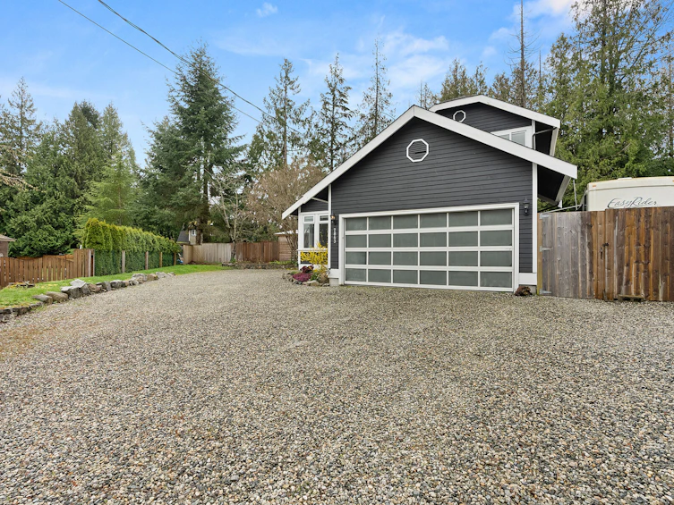 7843 Eagle Drive, Halfmoon Bay, BC, V7Z 1A3 - 3