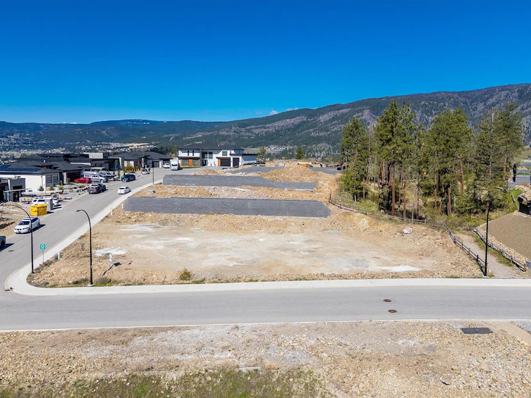 1642 Touriga Place, West Kelowna, BC, V4T 3B5 - 9