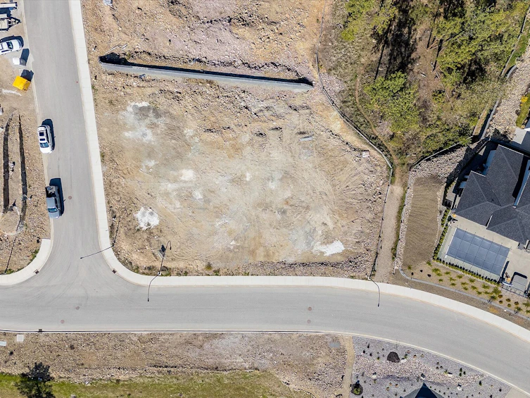 1642 Touriga Place, West Kelowna, BC, V4T 3B5 - 6