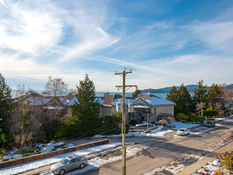 401-2165 Argyle Avenue, West Vancouver, BC, V7V 1A5 - 13
