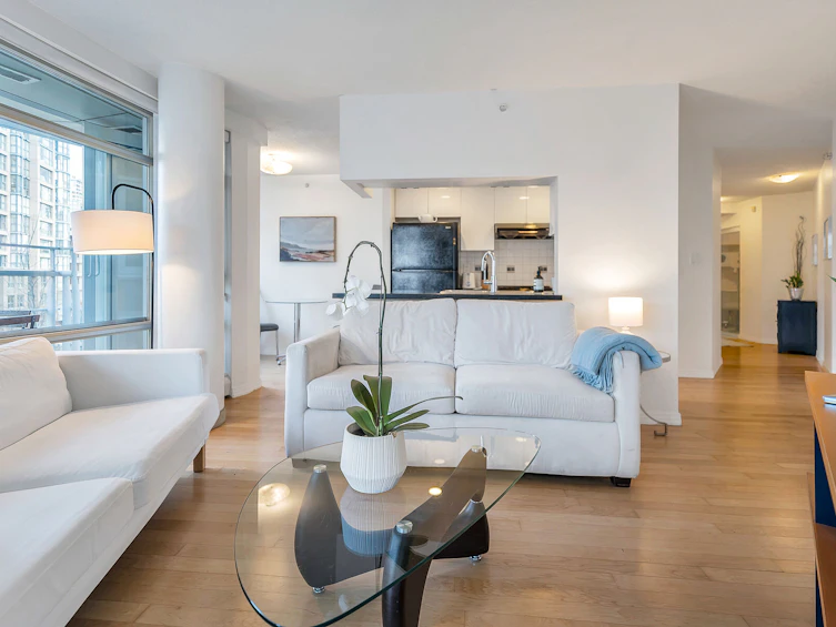 601-189 Davie Street, Vancouver, BC, V6Z 2X9 - 2