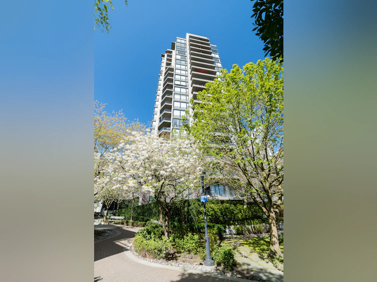 1002-151 W 2nd Street, North Vancouver, BC, V7M 3P1 - 3