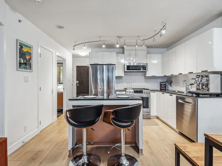 1002-151 W 2nd Street, North Vancouver, BC, V7M 3P1 - 15