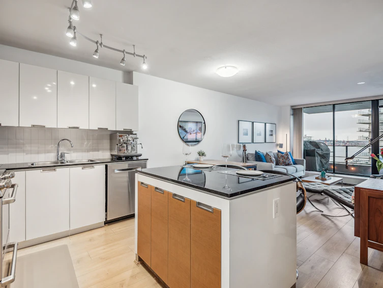 1002-151 W 2nd Street, North Vancouver, BC, V7M 3P1 - 18
