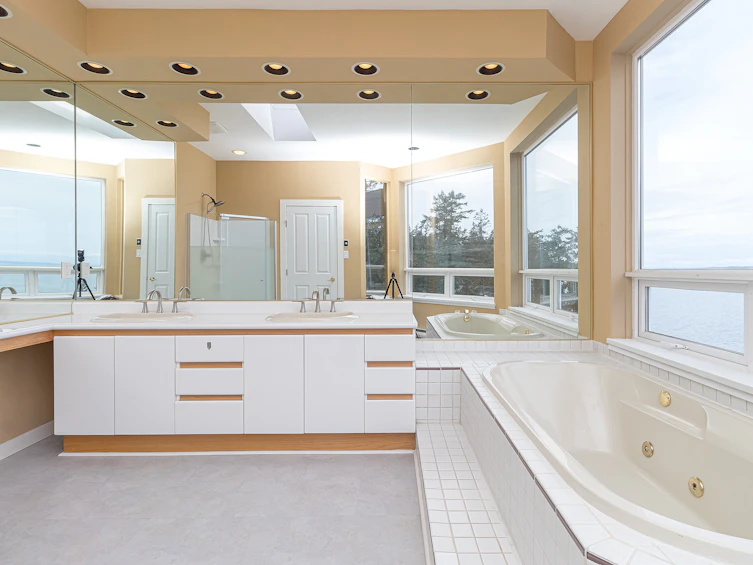 9-4771 Cordova Bay Road, Saanich, BC, V9Y 2J7 - 24