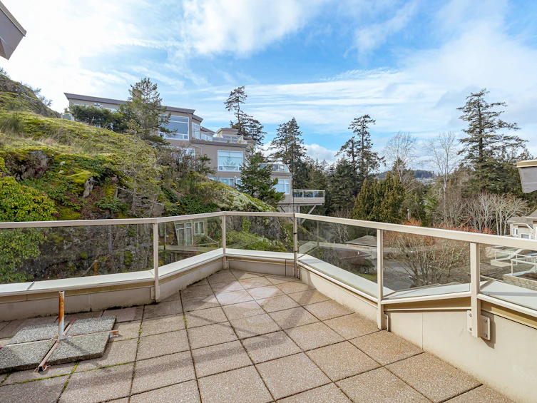 9-4771 Cordova Bay Road, Saanich, BC, V9Y 2J7 - 43