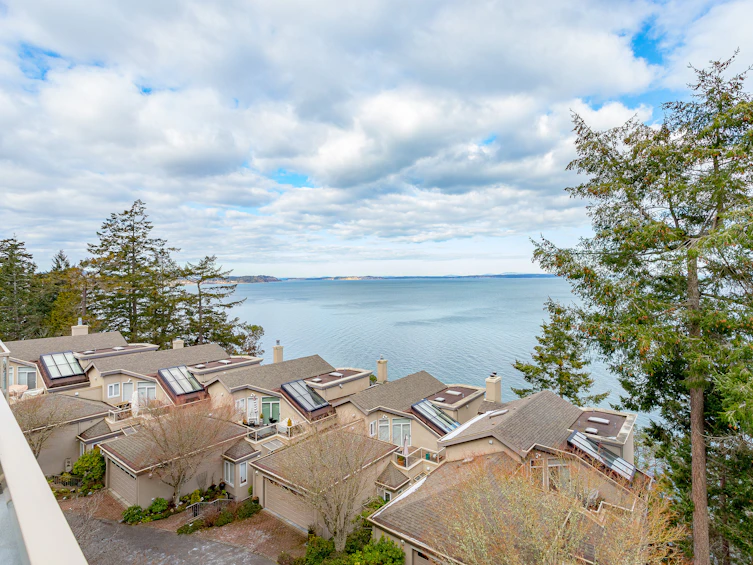 9-4771 Cordova Bay Road, Saanich, BC, V9Y 2J7 - 48