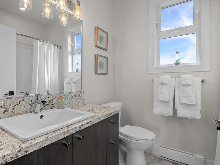 1509 San Juan Avenue, Saanich, BC, V8N 2L4 - 17