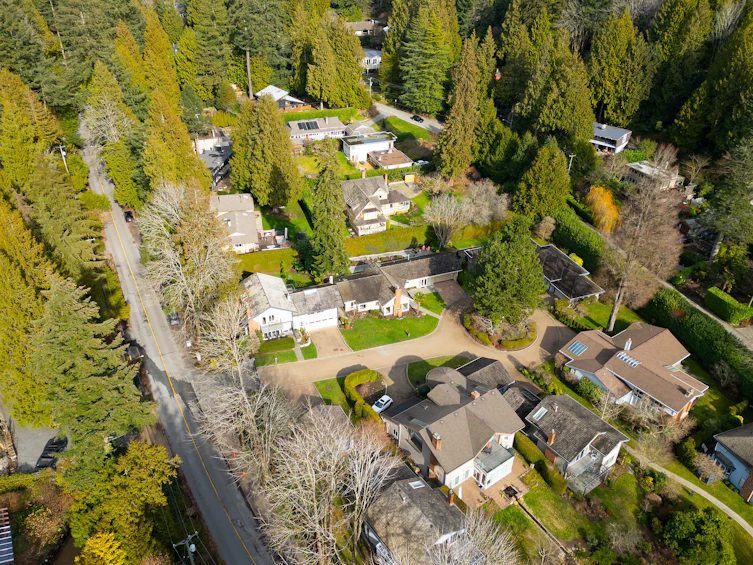 6955 Odlum Court, West Vancouver, BC, V7W 3B6 - 49