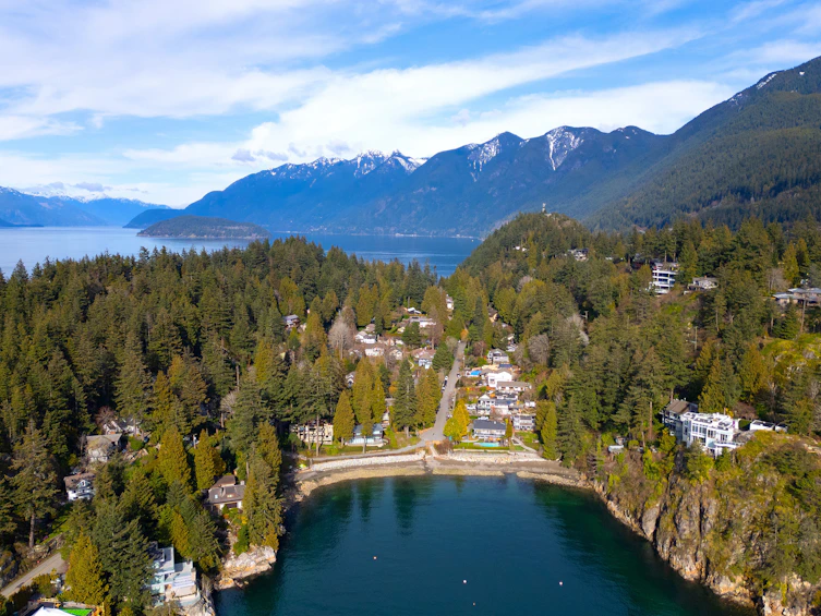 6955 Odlum Court, West Vancouver, BC, V7W 3B6 - 55