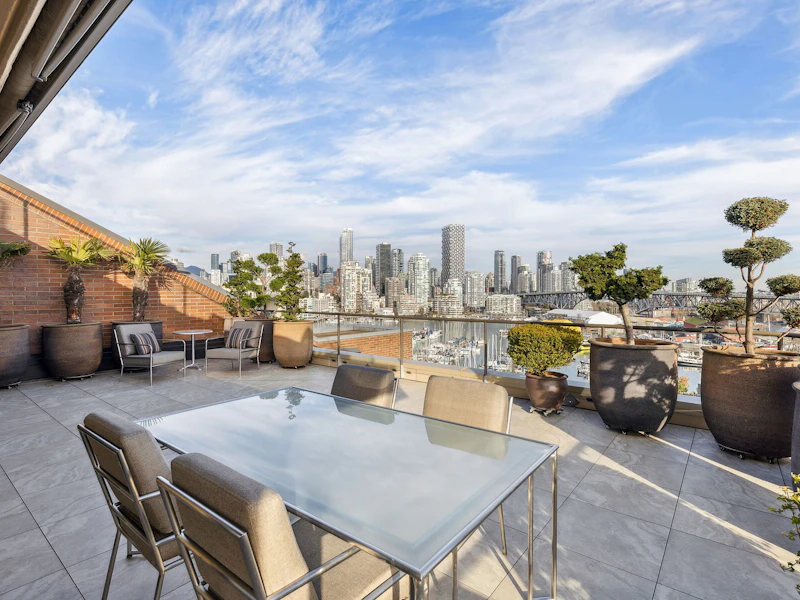 910 - 1450 Pennyfarthing Drive, Vancouver BC V6J 4X8