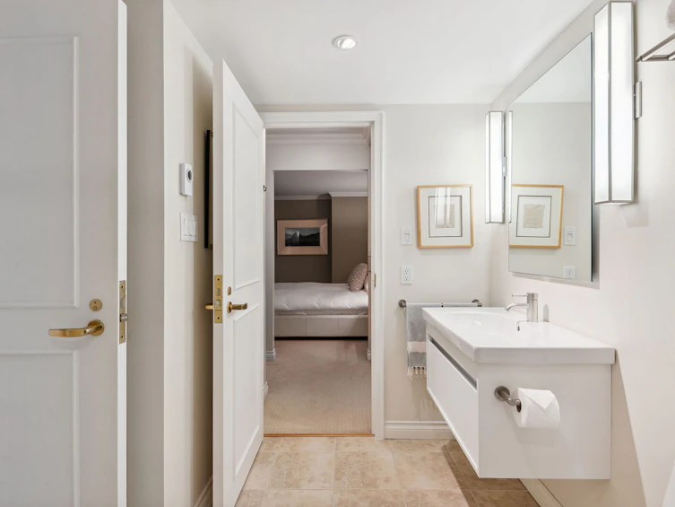 910-1450 Pennyfarthing Drive, Vancouver, BC, V6J 4X8 - 28