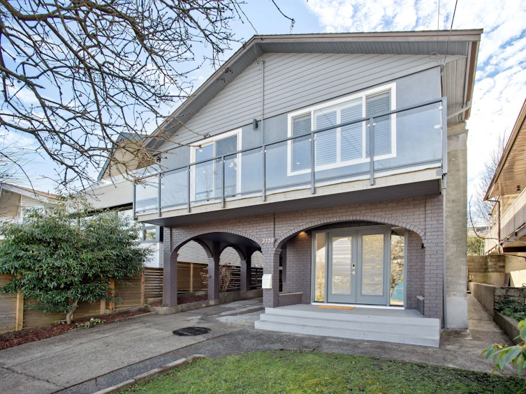 2728 Wall Street, Vancouver, BC, V5K 1A9 - 2