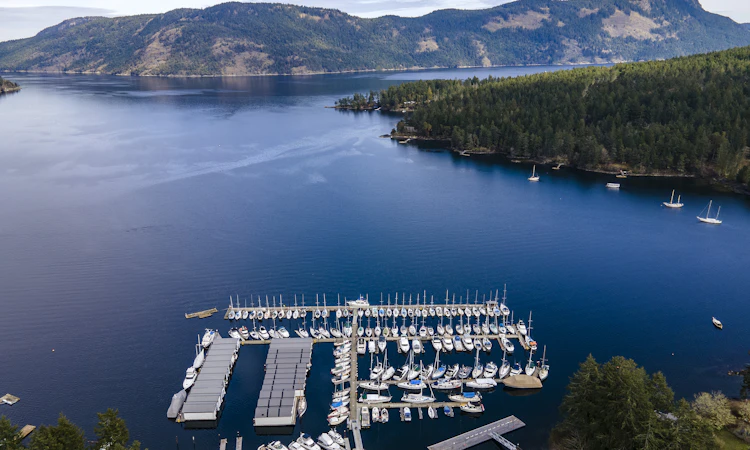 2-6316 Genoa Bay Road