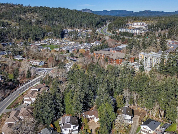 317 Damon Drive, View Royal, BC, V9B 5G5 - 32