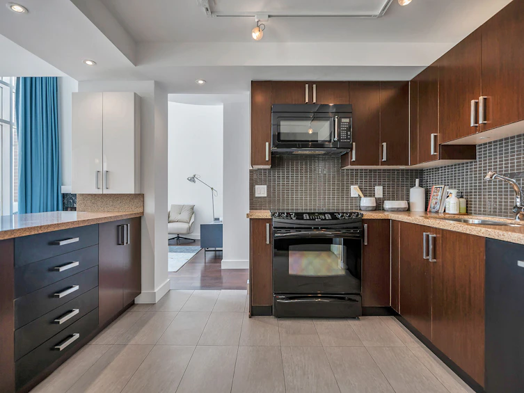 PH802-1845 Robson Street, Vancouver, BC, V6G 1E4 - 16