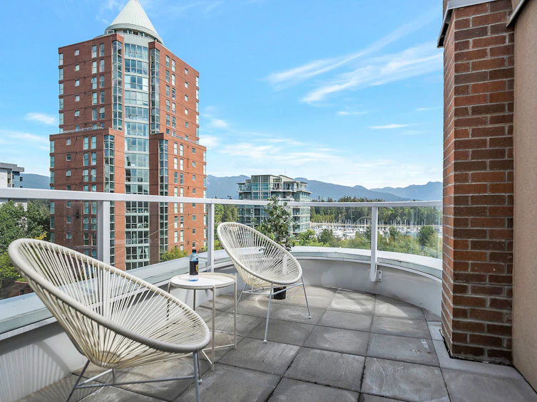 PH802-1845 Robson Street, Vancouver, BC, V6G 1E4 - 37