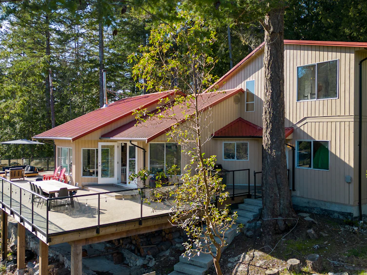5273 Claydon Road, Pender Harbour Egmont, BC, V0N 1S1 - 2