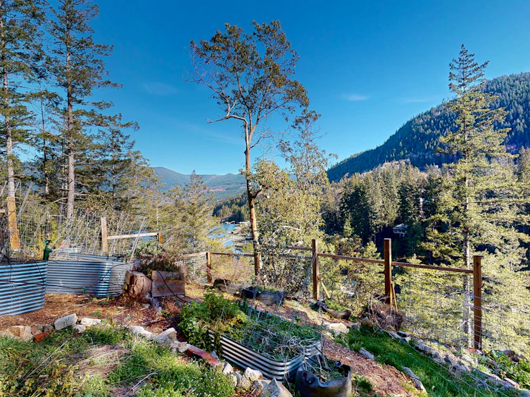 5273 Claydon Road, Pender Harbour Egmont, BC, V0N 1S1 - 37