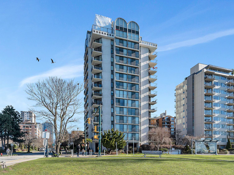 703-1575 Beach Avenue, Vancouver, BC, V6G 1Y5 - 2